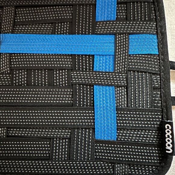 Cocoon Grid It Electronics Accessory organizer M NIB - Picture 5 of 5